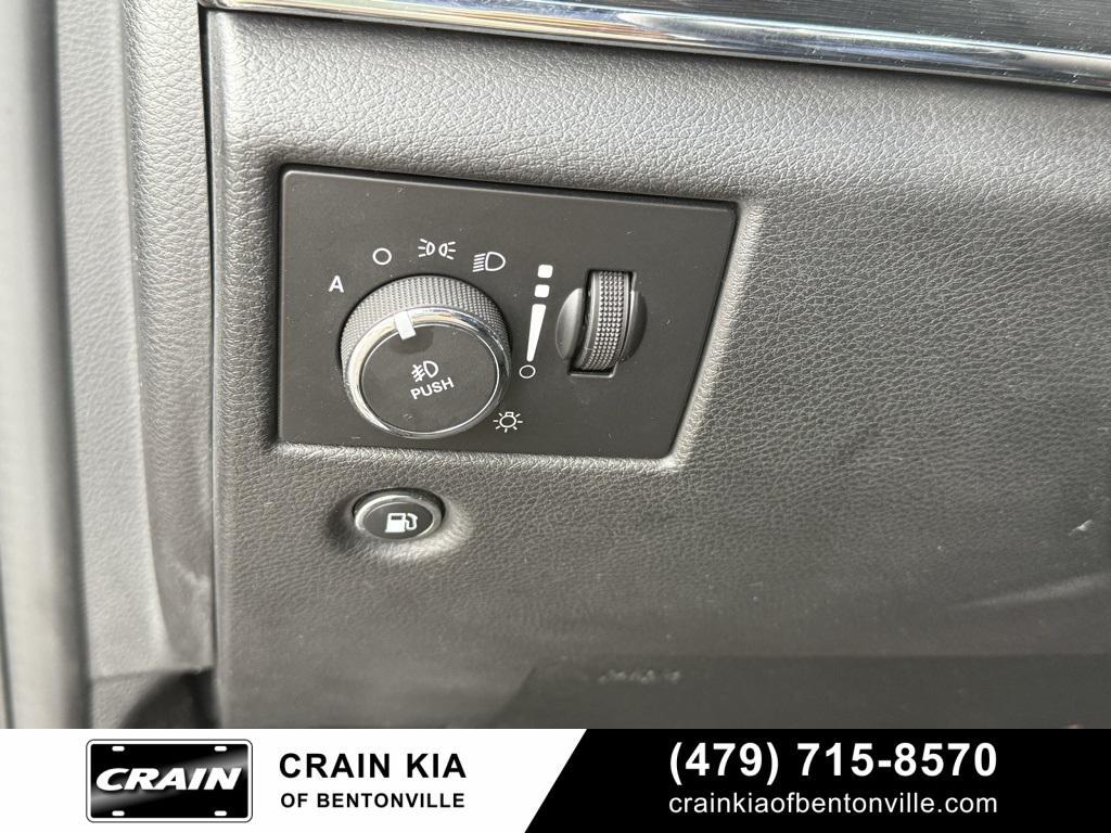 used 2017 Jeep Grand Cherokee car, priced at $19,100