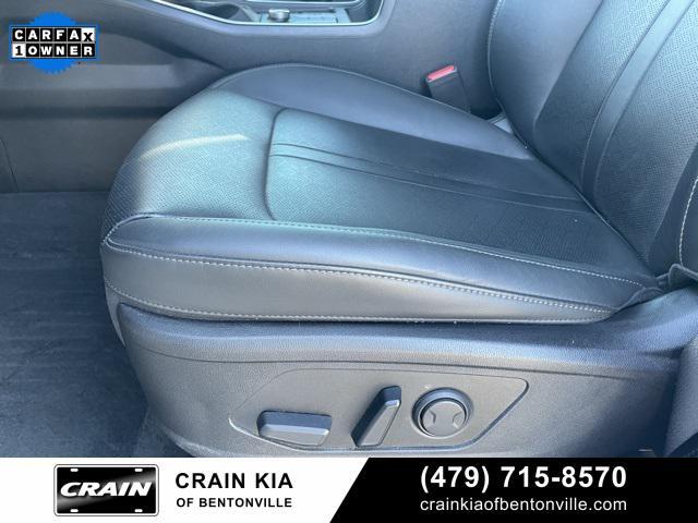 used 2023 Kia Sorento car, priced at $26,900