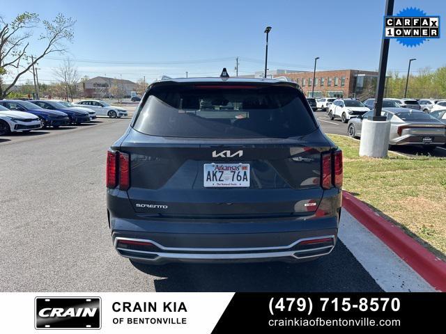 used 2023 Kia Sorento Hybrid car, priced at $32,900