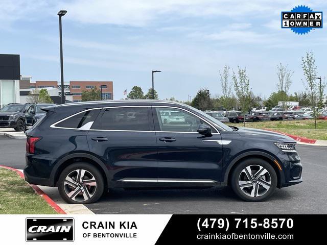 used 2023 Kia Sorento Hybrid car, priced at $33,000
