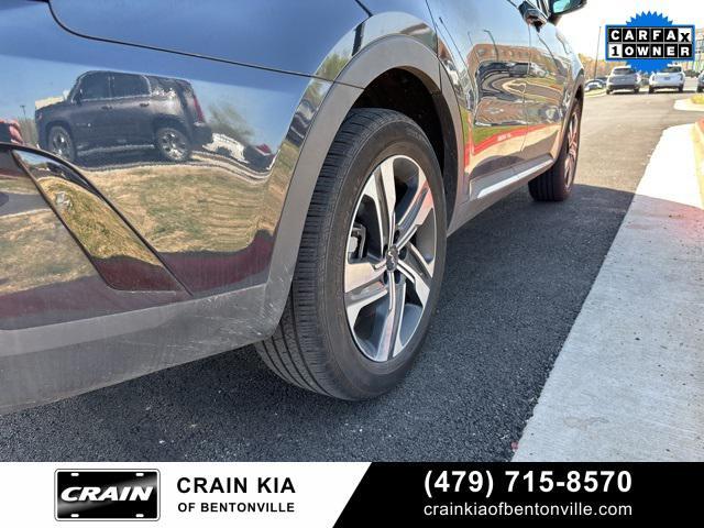 used 2023 Kia Sorento Hybrid car, priced at $32,900
