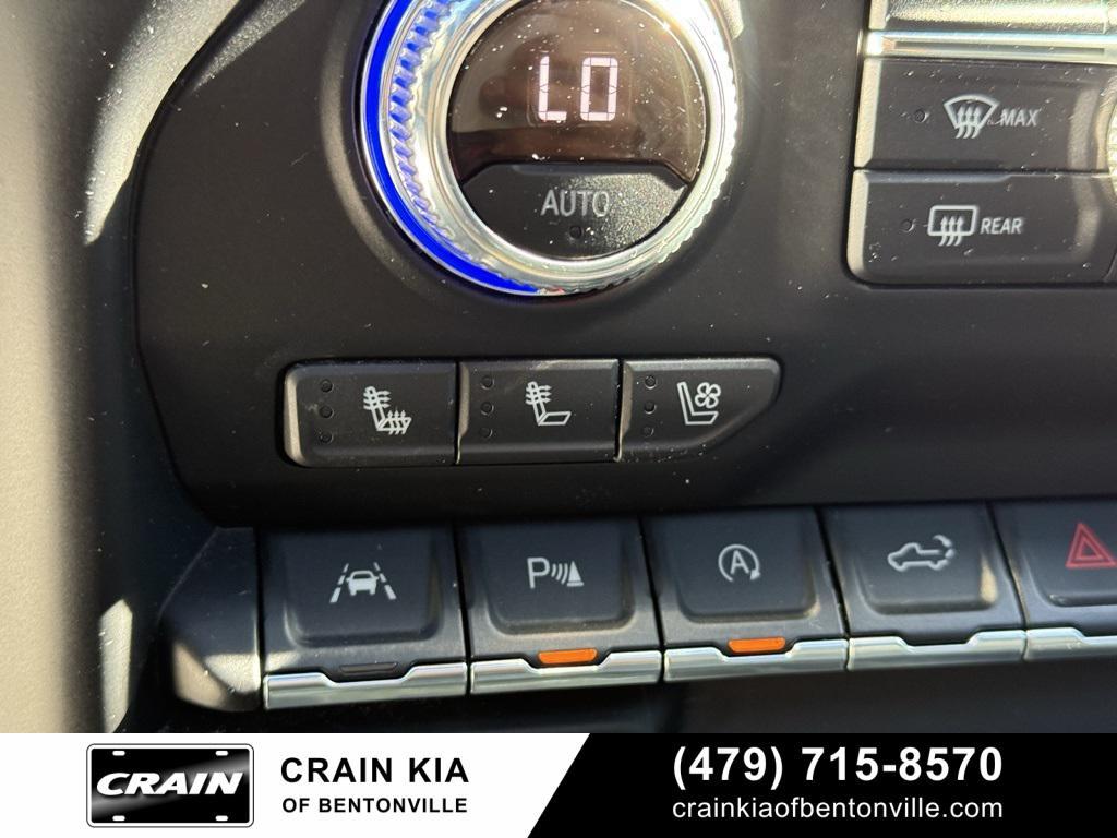 used 2021 GMC Sierra 1500 car, priced at $38,400