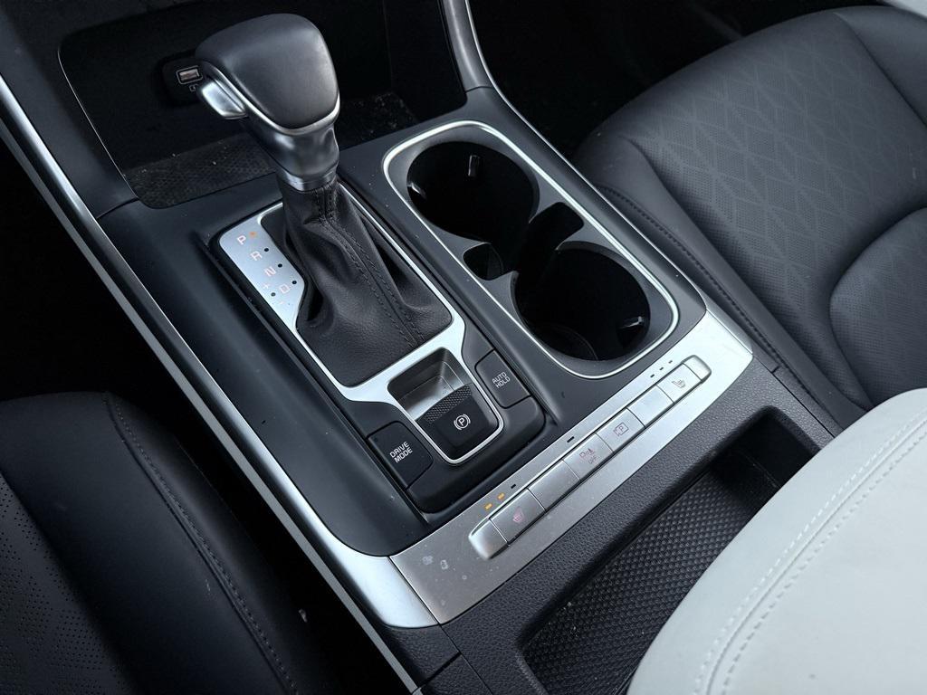 used 2024 Kia Carnival car, priced at $32,500