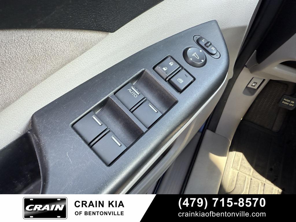 used 2013 Honda CR-V car, priced at $13,400
