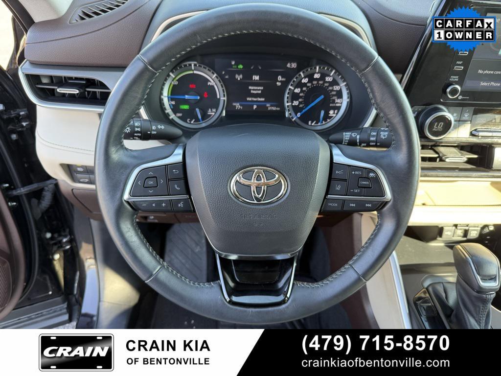 used 2021 Toyota Highlander Hybrid car, priced at $37,200