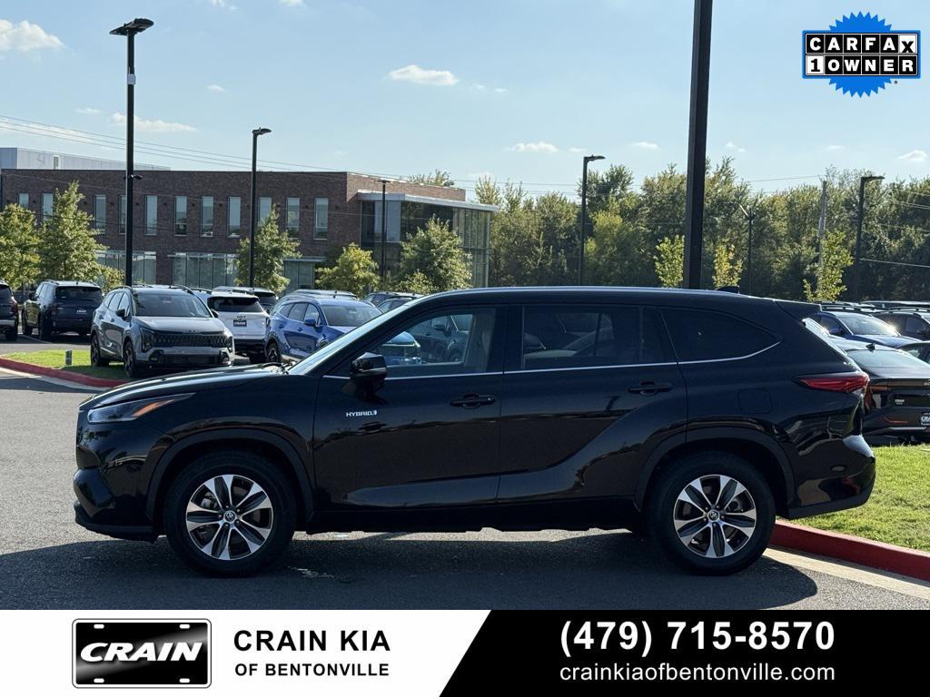 used 2021 Toyota Highlander Hybrid car, priced at $37,200