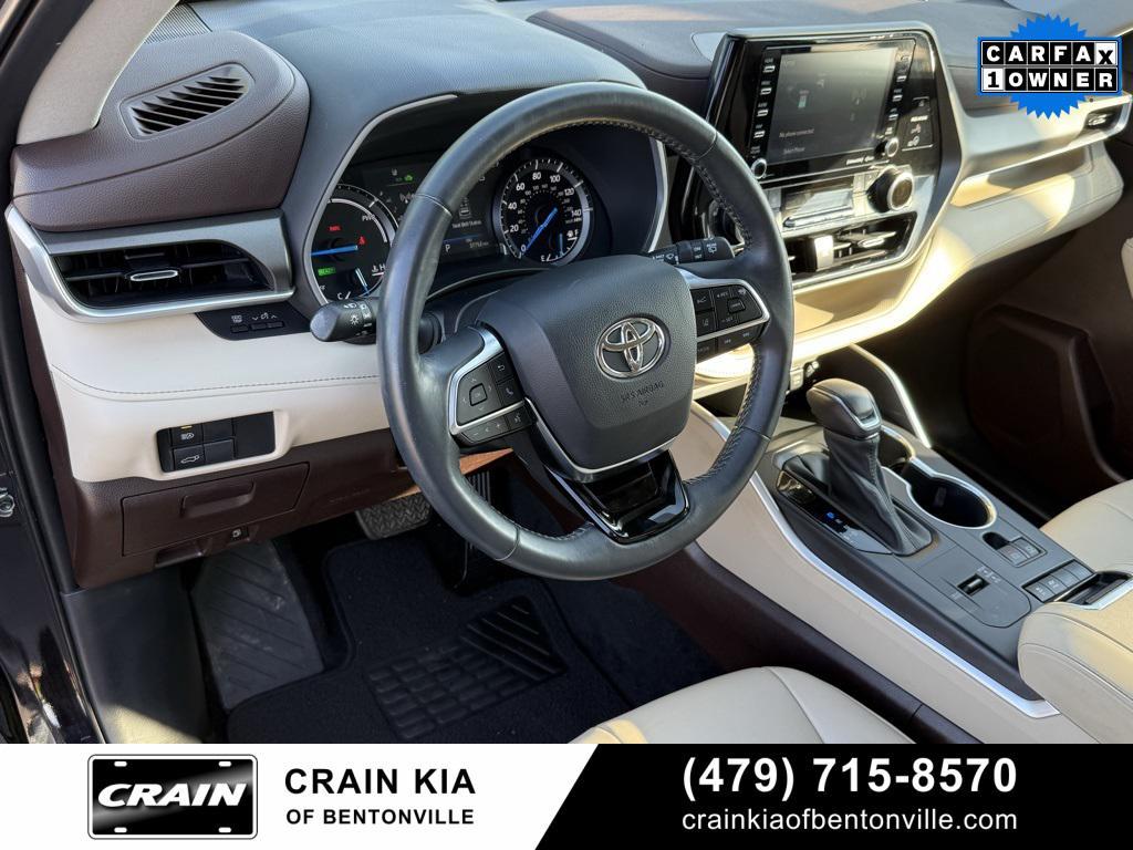 used 2021 Toyota Highlander Hybrid car, priced at $37,200
