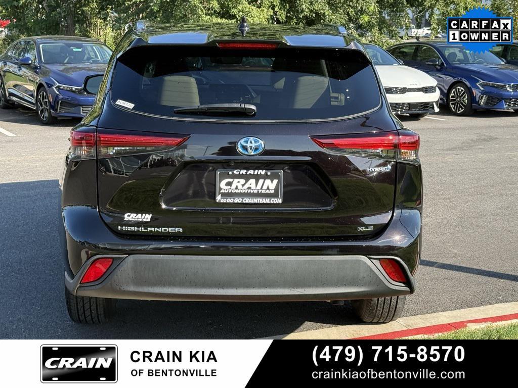 used 2021 Toyota Highlander Hybrid car, priced at $37,200