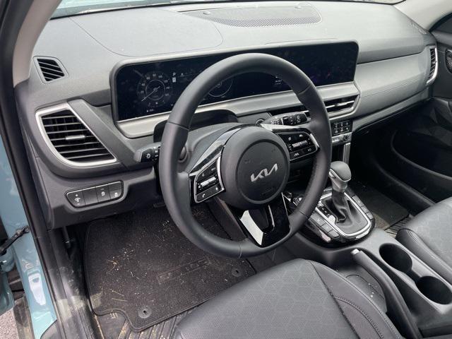 used 2025 Kia Seltos car, priced at $28,500