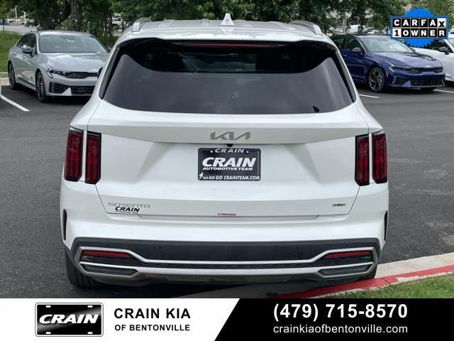 used 2024 Kia Sorento Hybrid car, priced at $36,900