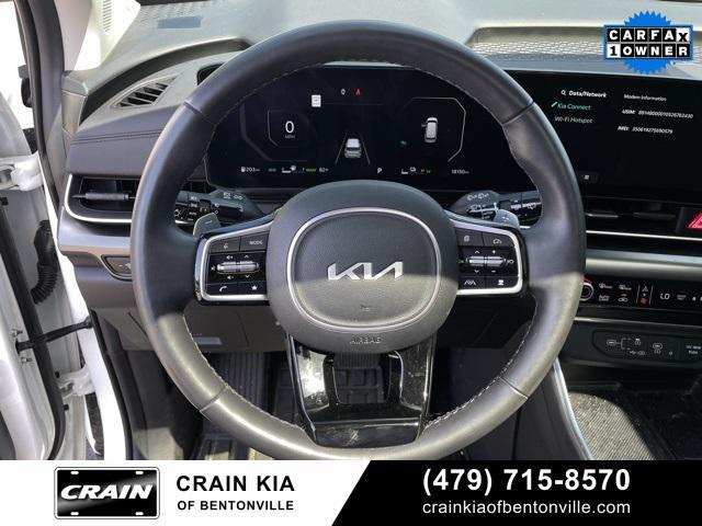 used 2025 Kia Carnival Hybrid car, priced at $52,000