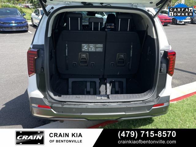 used 2025 Kia Carnival Hybrid car, priced at $52,000
