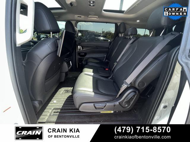 used 2025 Kia Carnival Hybrid car, priced at $52,000