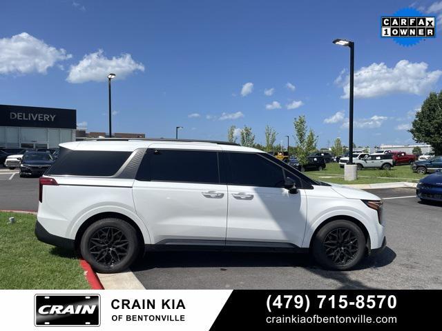 used 2025 Kia Carnival Hybrid car, priced at $52,000
