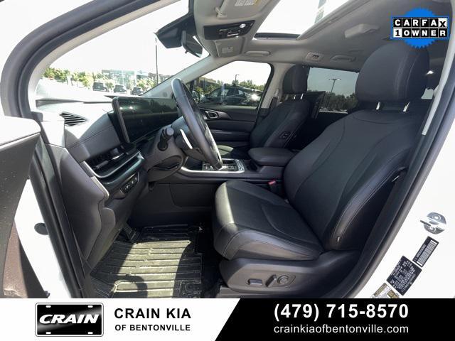 used 2025 Kia Carnival Hybrid car, priced at $52,000