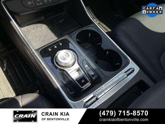 used 2025 Kia Carnival Hybrid car, priced at $52,000