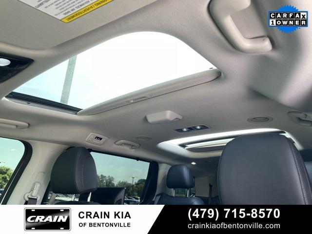 used 2025 Kia Carnival Hybrid car, priced at $52,000