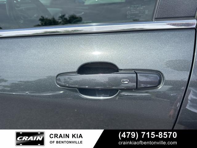 used 2021 Chevrolet Equinox car, priced at $17,500