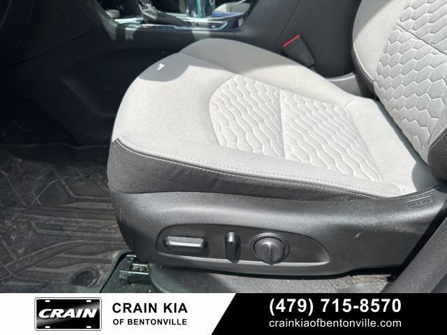 used 2021 Chevrolet Equinox car, priced at $17,500