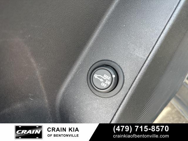 used 2021 Chevrolet Equinox car, priced at $17,500
