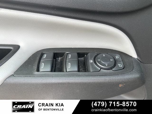used 2021 Chevrolet Equinox car, priced at $17,500