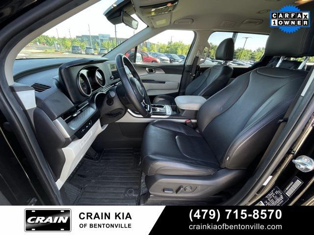 used 2023 Kia Carnival car, priced at $27,500