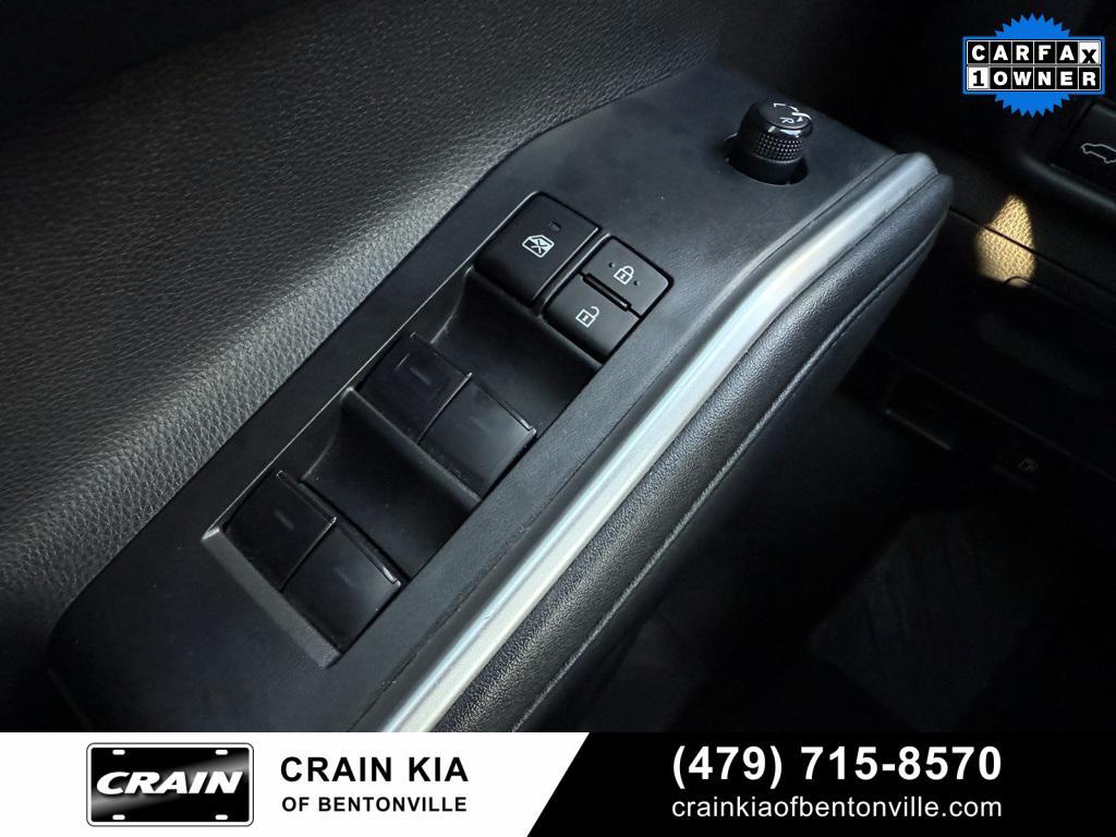 used 2024 Toyota Highlander car, priced at $34,990