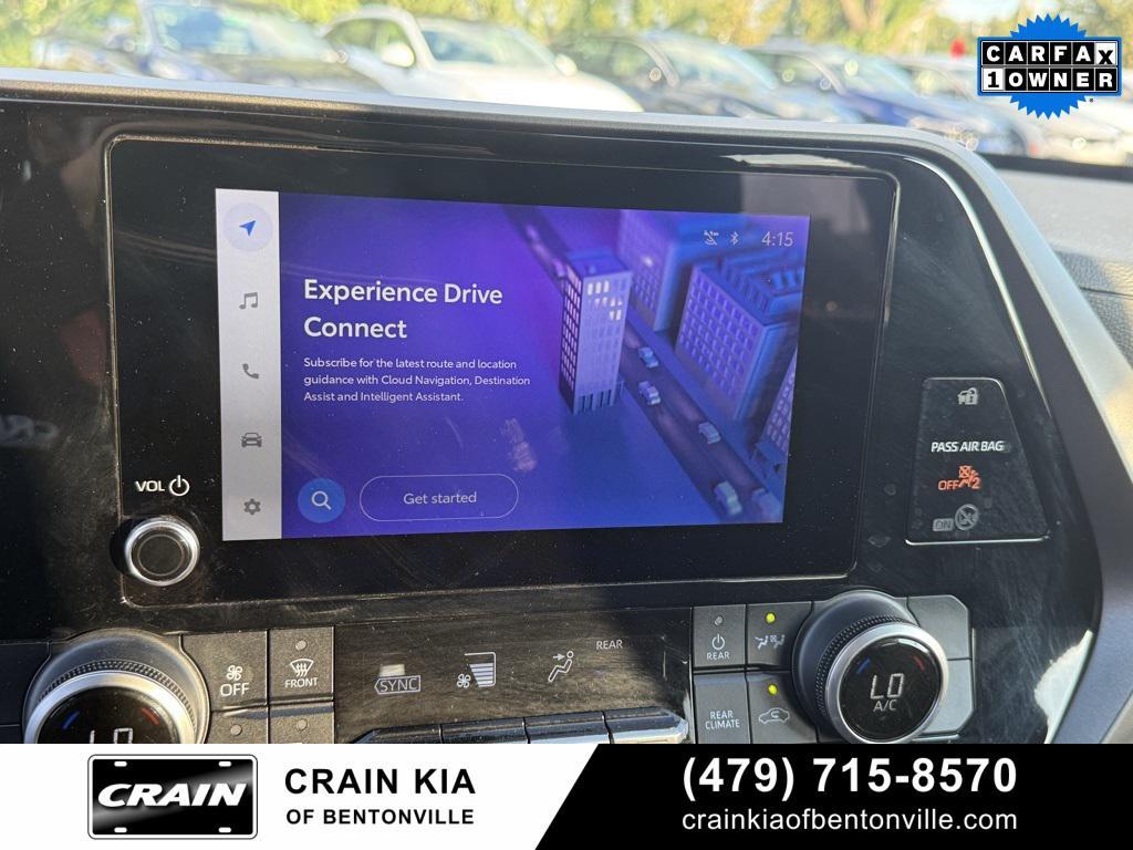 used 2024 Toyota Highlander car, priced at $34,990