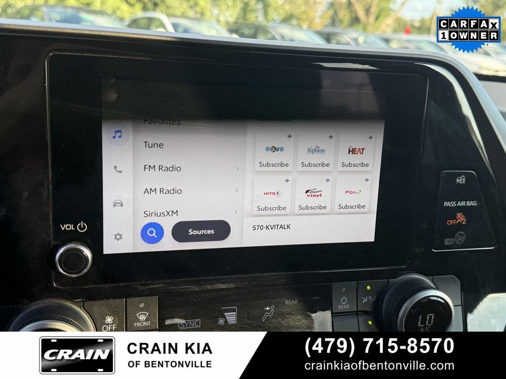 used 2024 Toyota Highlander car, priced at $34,990