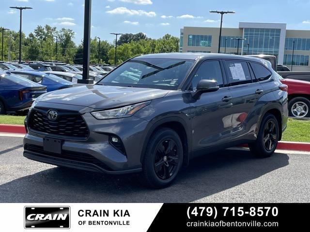 used 2020 Toyota Highlander car, priced at $28,900
