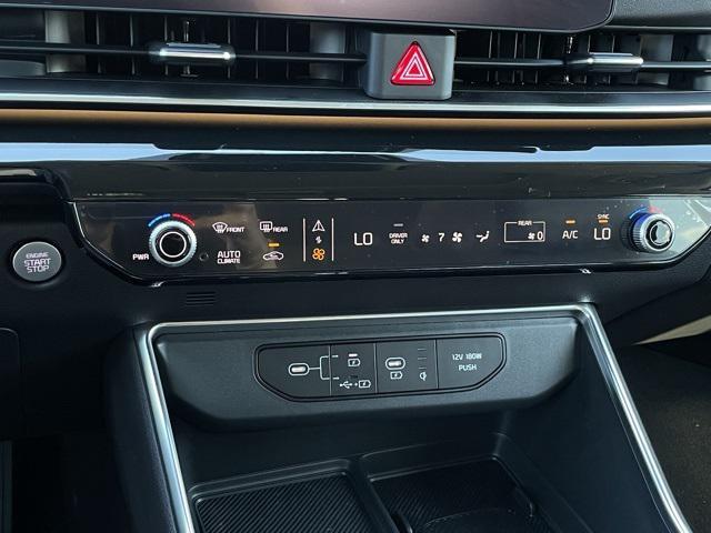 used 2025 Kia Carnival Hybrid car, priced at $54,750
