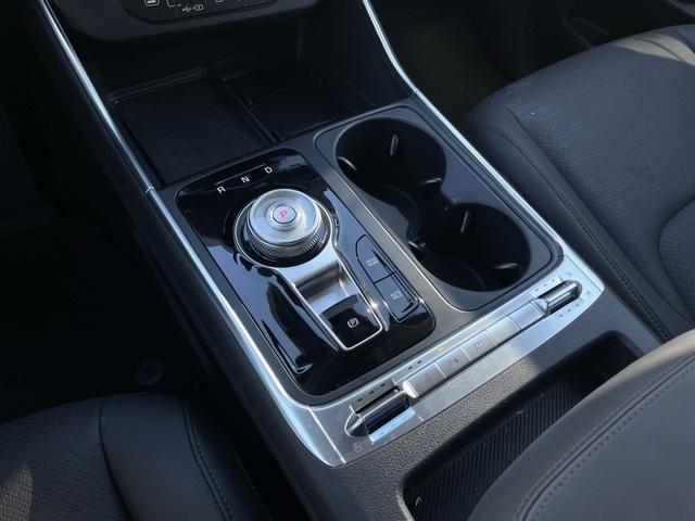 used 2025 Kia Carnival Hybrid car, priced at $54,750