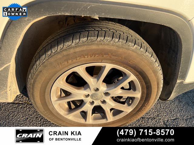 used 2016 Jeep Cherokee car, priced at $14,990