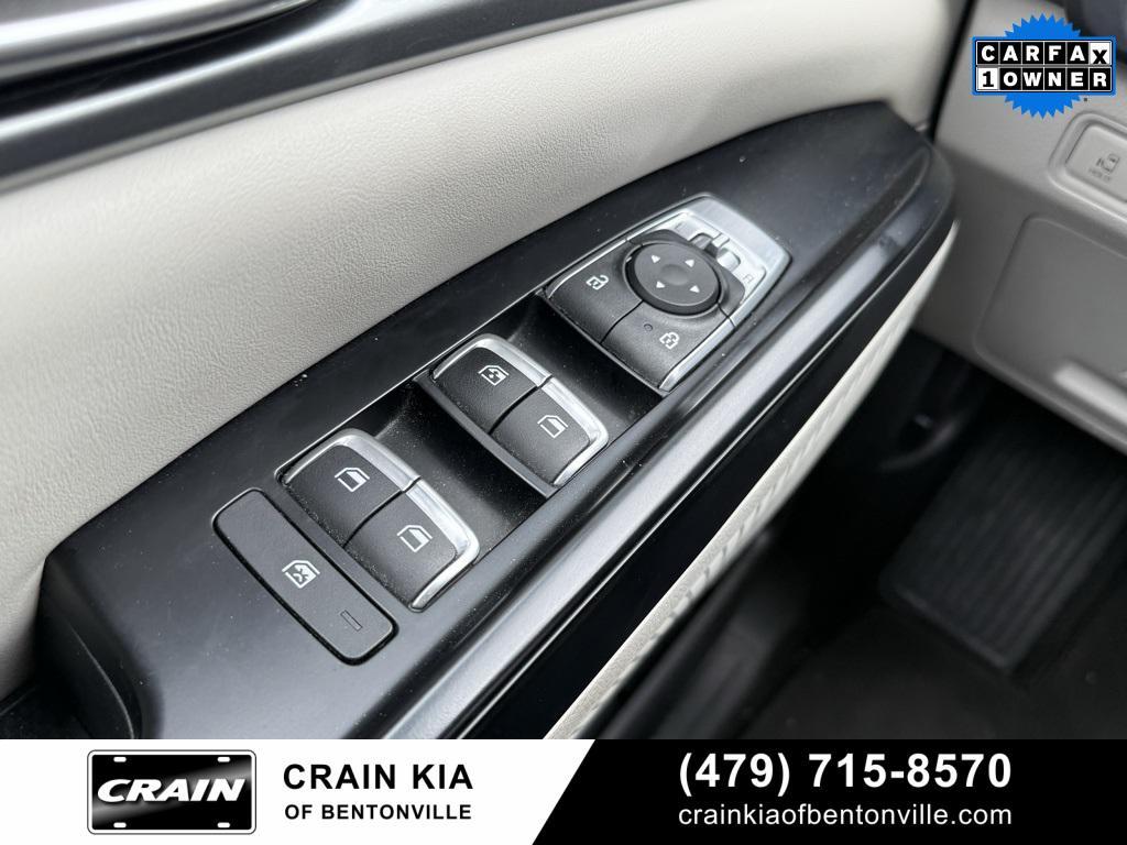used 2024 Kia Carnival car, priced at $31,900