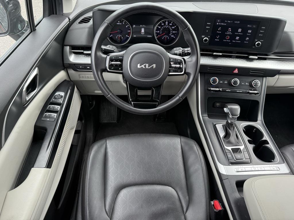 used 2024 Kia Carnival car, priced at $32,900