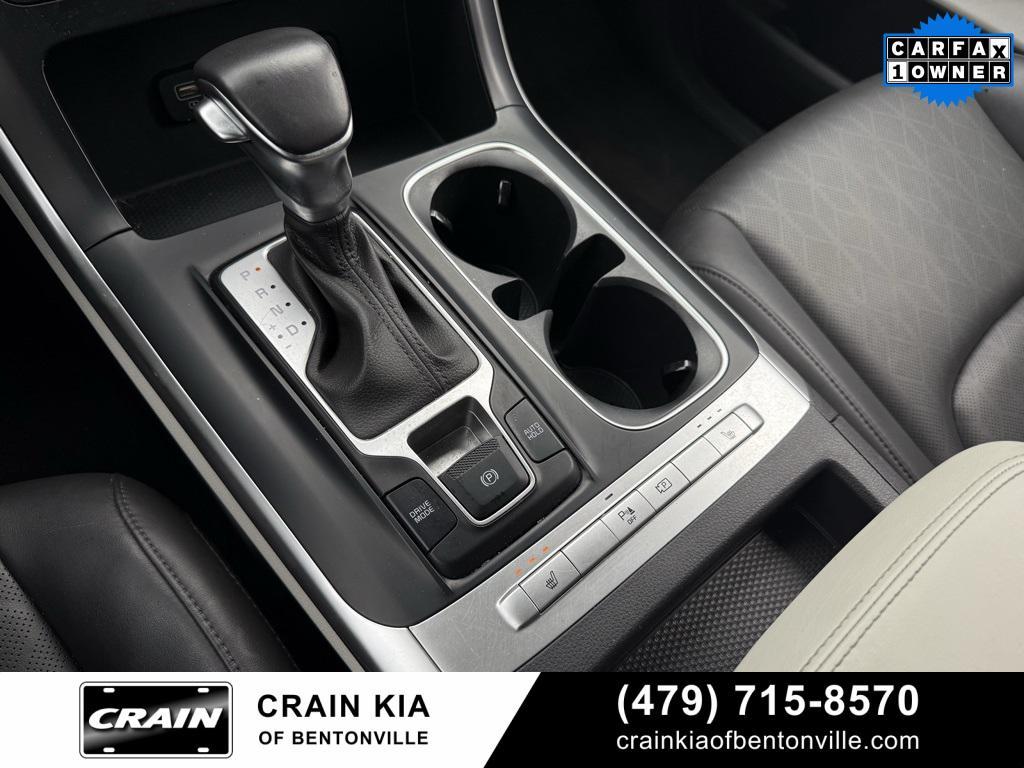 used 2024 Kia Carnival car, priced at $31,900