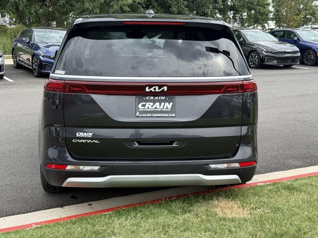 used 2024 Kia Carnival car, priced at $32,900