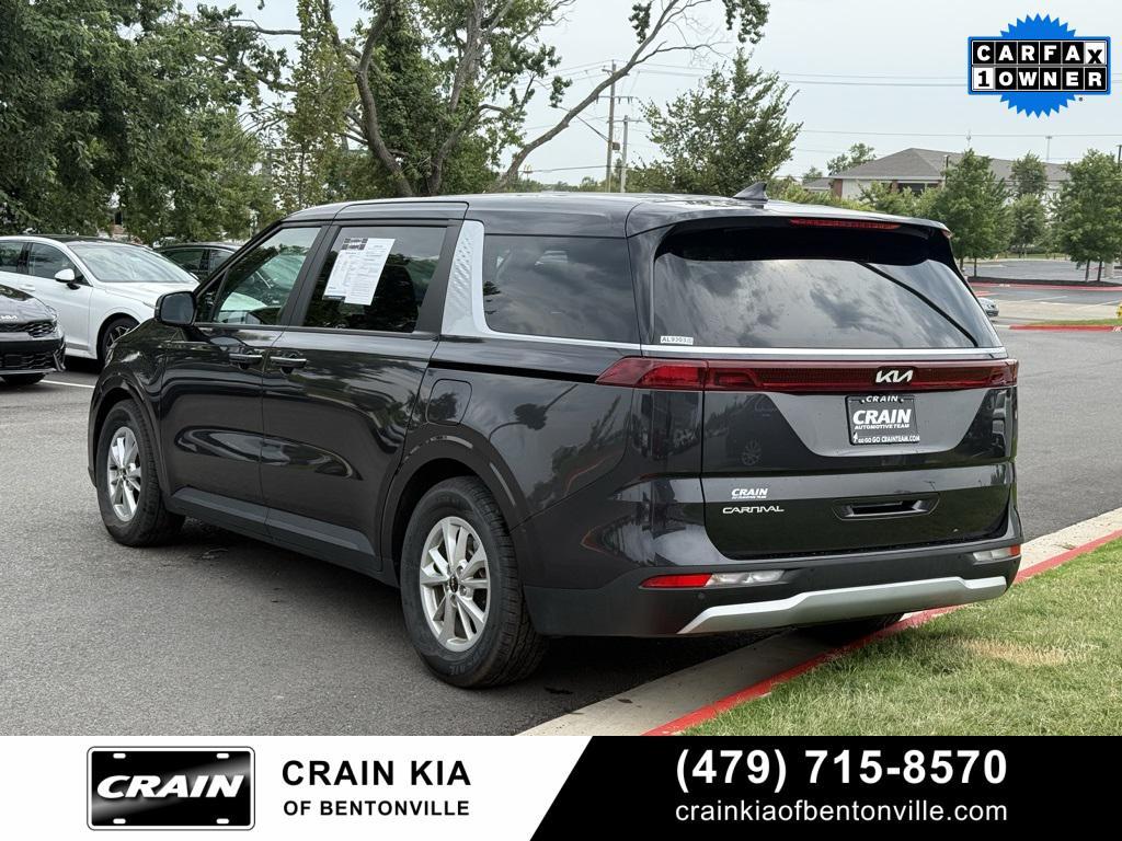 used 2024 Kia Carnival car, priced at $31,900