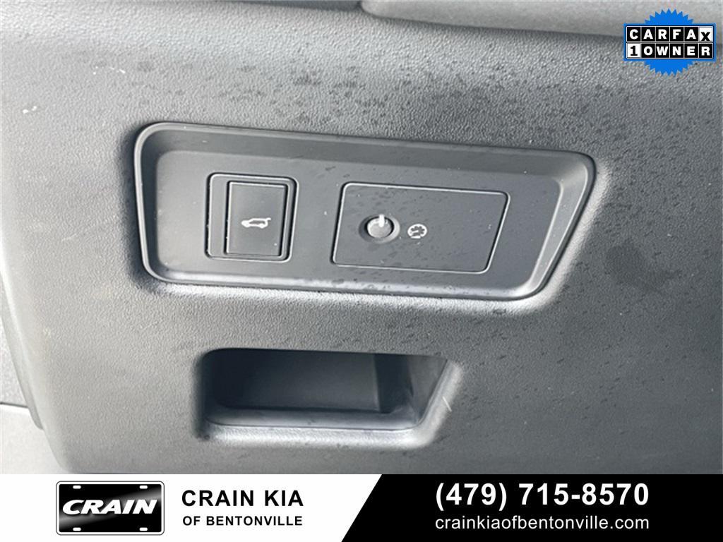 used 2020 Land Rover Discovery car, priced at $19,995