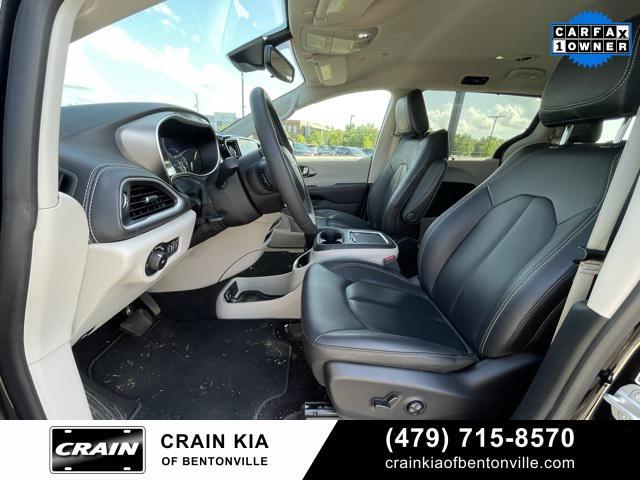 used 2024 Chrysler Pacifica car, priced at $33,700