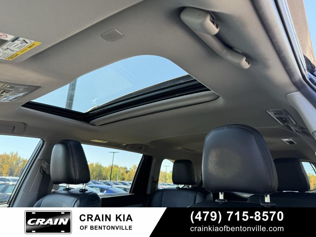 used 2019 Toyota Highlander car, priced at $22,750