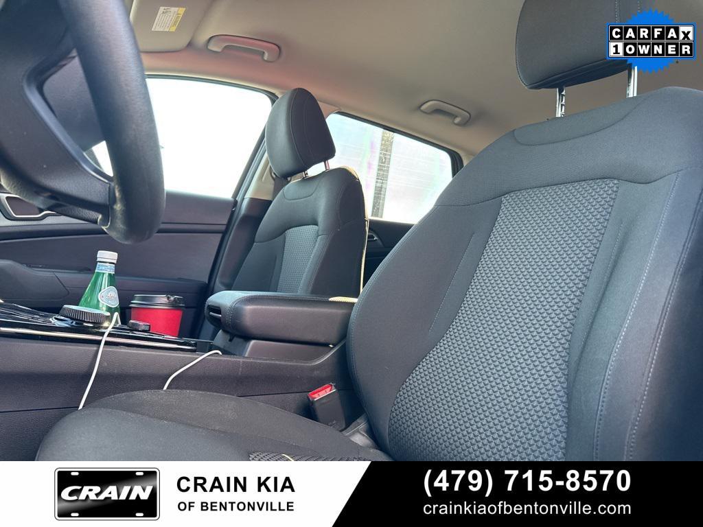 used 2023 Kia Sportage Hybrid car, priced at $24,900