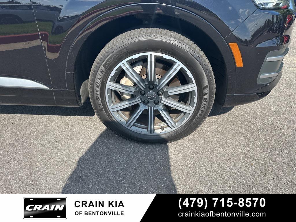 used 2017 Audi Q7 car, priced at $15,999