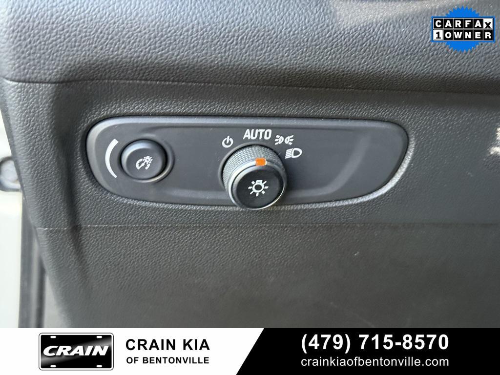 used 2023 Buick Envision car, priced at $23,900