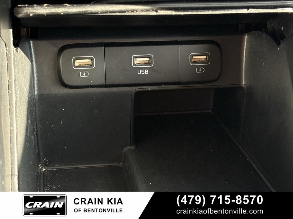 used 2023 Kia Sorento car, priced at $22,500