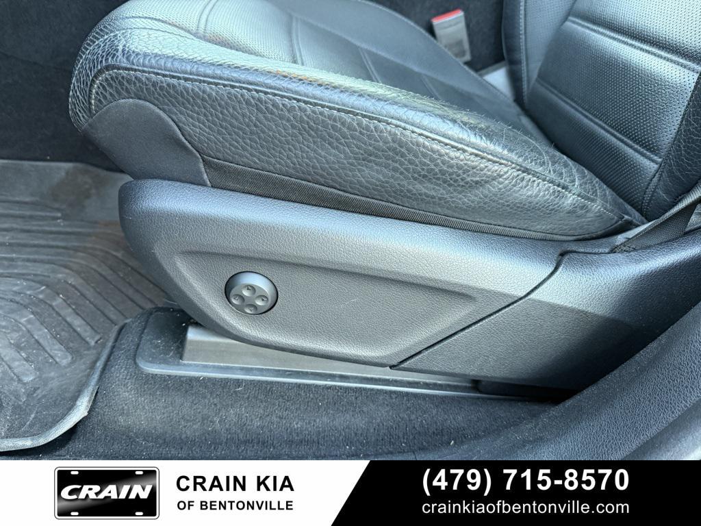 used 2020 Mercedes-Benz GLE 580 car, priced at $39,300