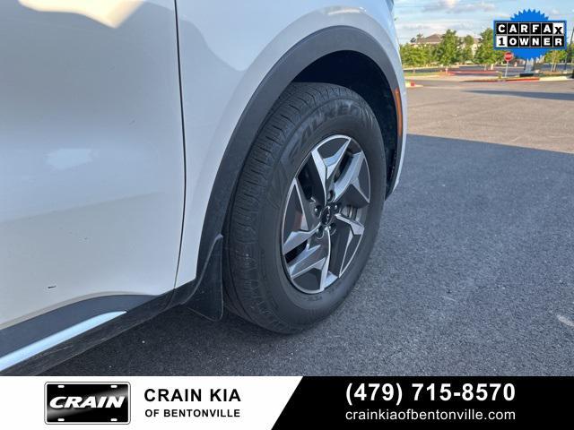 used 2022 Kia Sorento Hybrid car, priced at $27,000