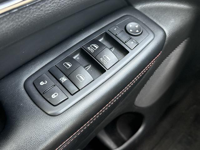 used 2016 Jeep Grand Cherokee car, priced at $14,300