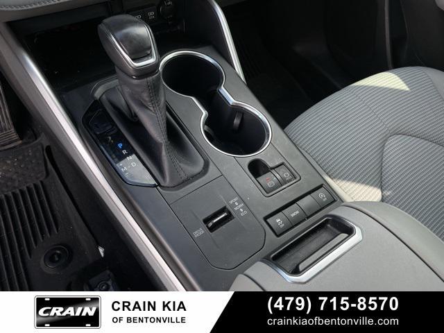 used 2020 Toyota Highlander car, priced at $29,200