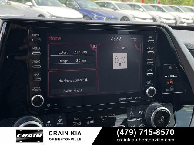 used 2020 Toyota Highlander car, priced at $29,200